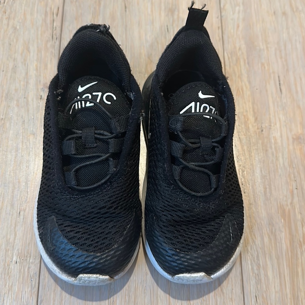 Nike Air Max 270 GO Baby/toddler size 8c